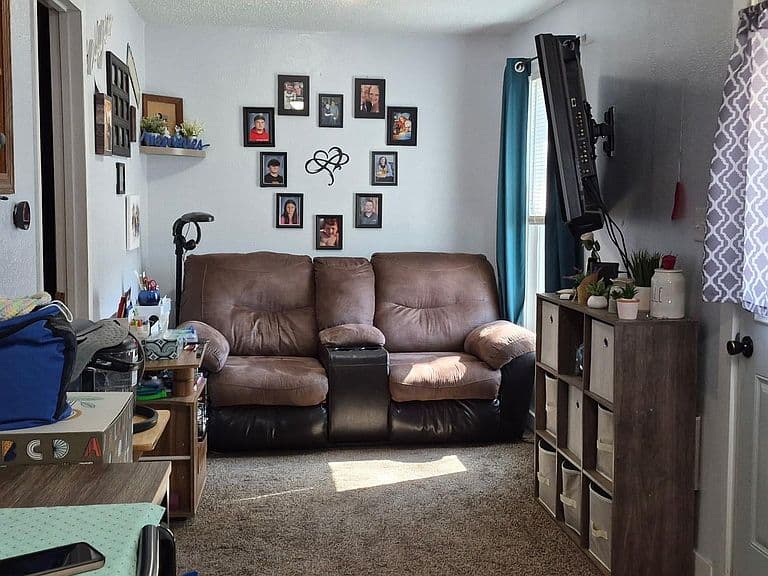 Listing photo 4