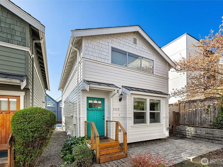 Listing photo 2