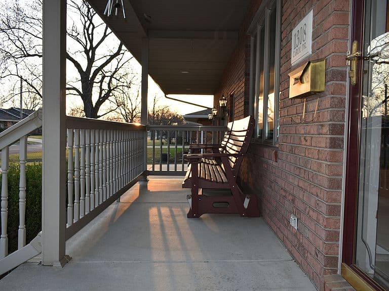 Listing photo 5