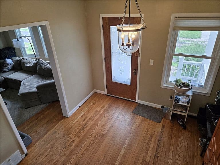 Listing photo 4