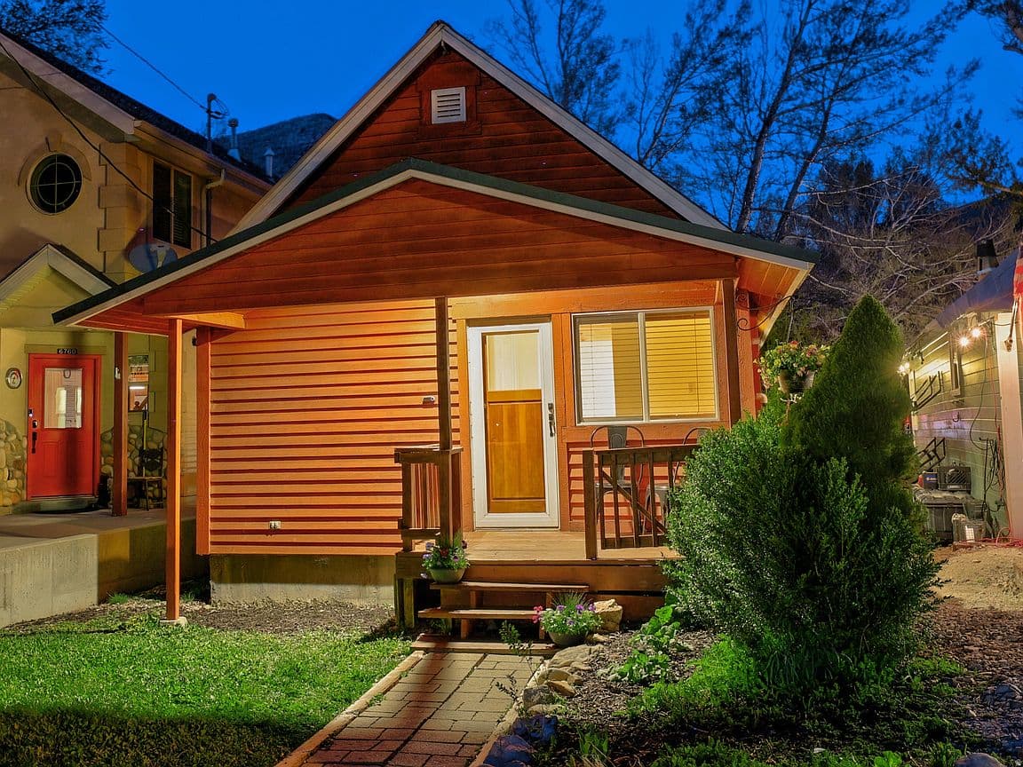 Primary listing photo