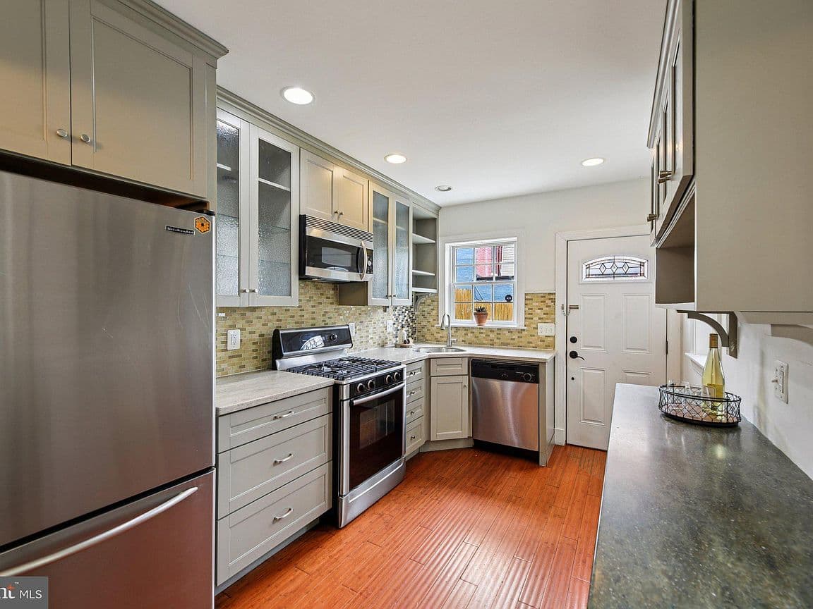 Primary listing photo