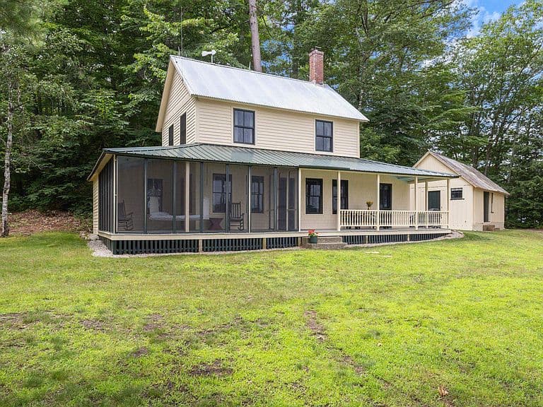 Listing photo 2