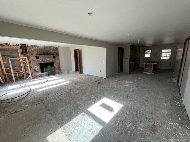 Listing photo 5