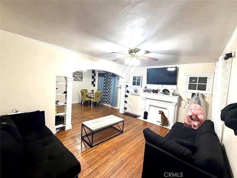 Listing photo 4