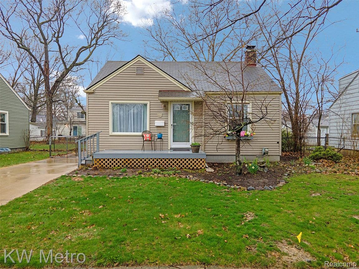 Primary listing photo