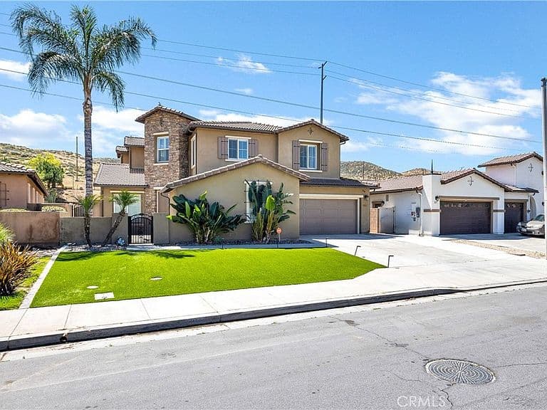 Listing photo 5