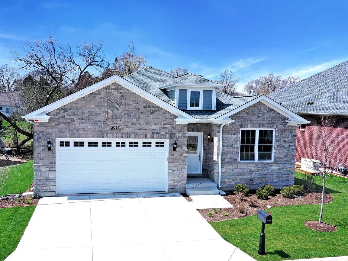 Primary listing photo
