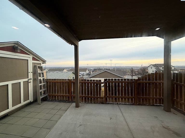 Listing photo 5