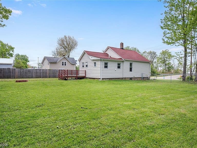 Listing photo 4