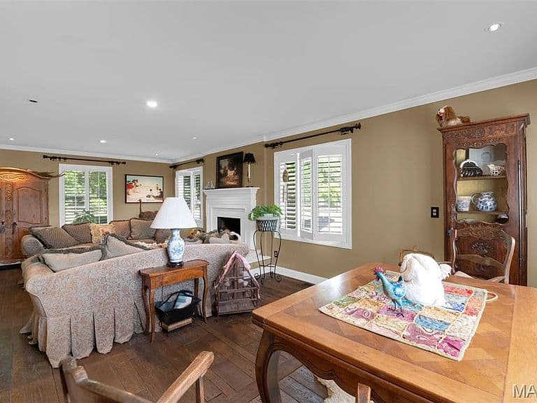 Listing photo 4
