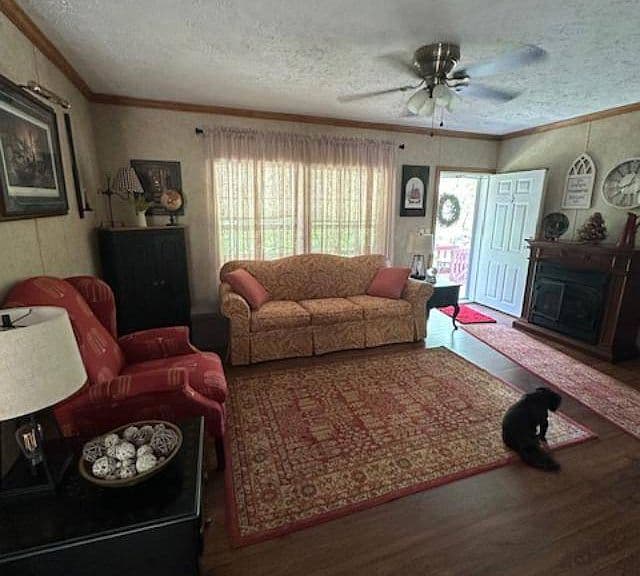 Listing photo 5
