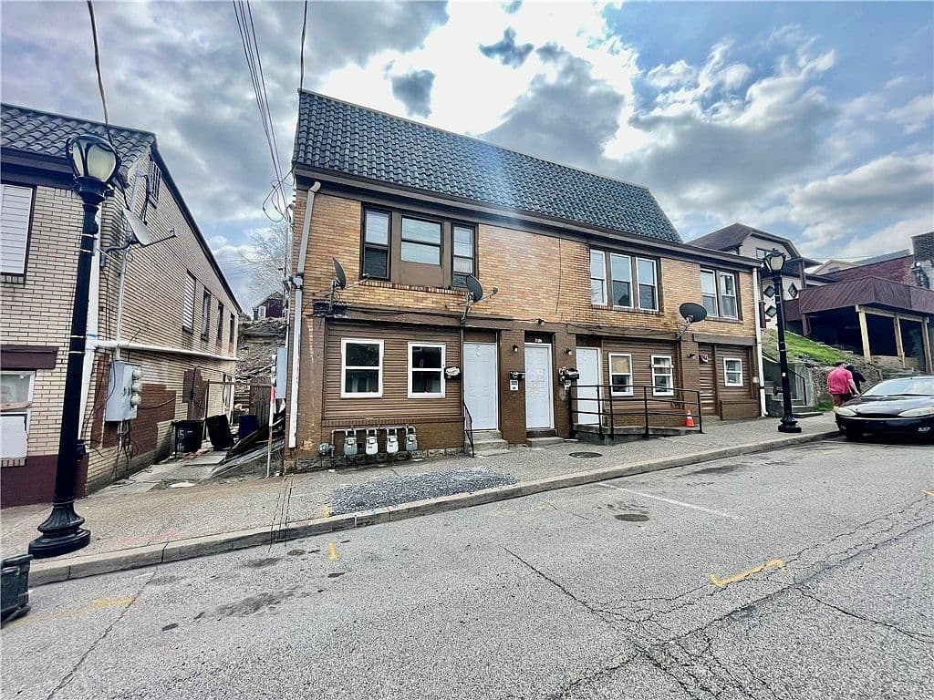 Primary listing photo
