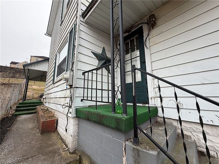 Listing photo 3