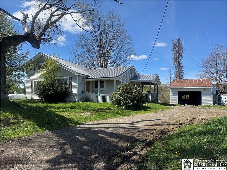 Listing photo 3