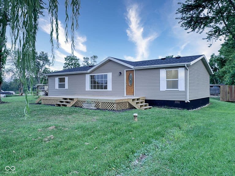 Listing photo 5