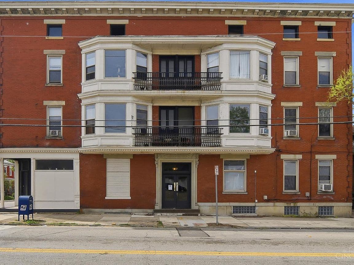 Primary listing photo