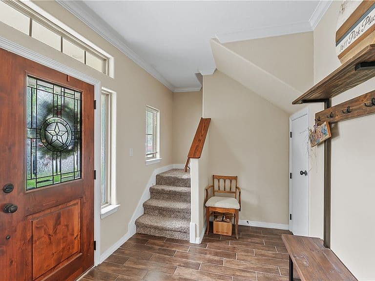 Listing photo 4
