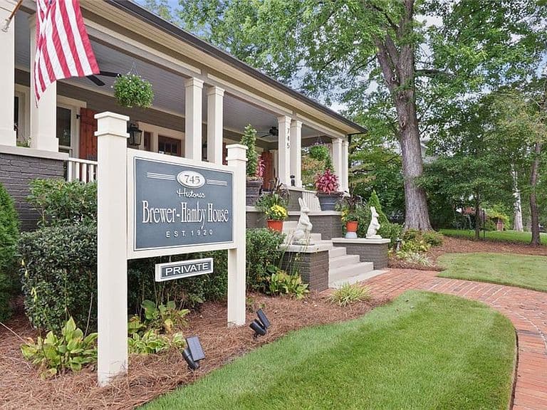Listing photo 4