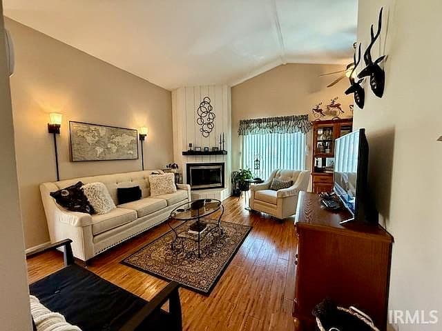 Listing photo 3