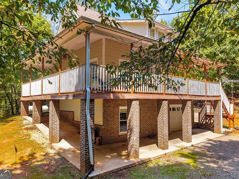 Listing photo 4