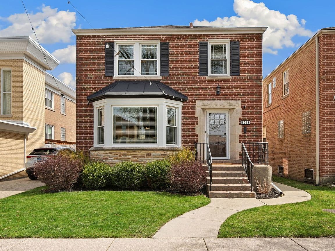 Primary listing photo