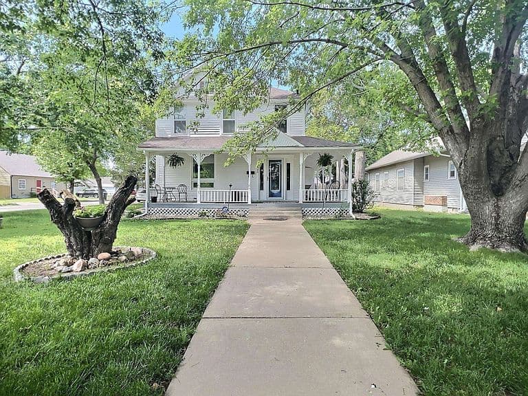 Listing photo 4