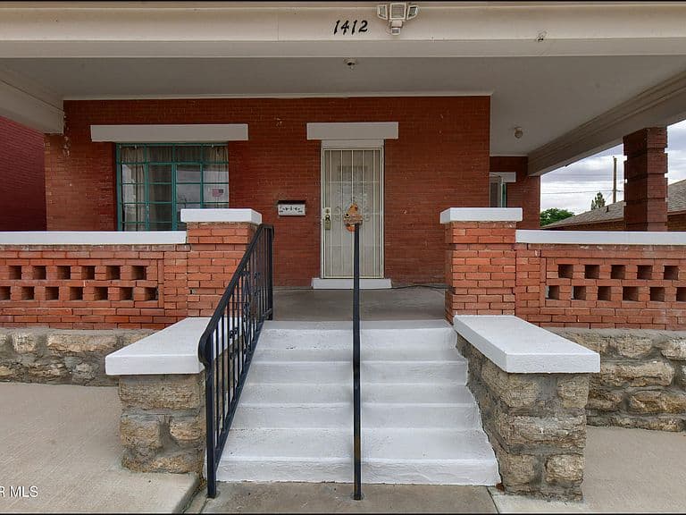 Listing photo 5