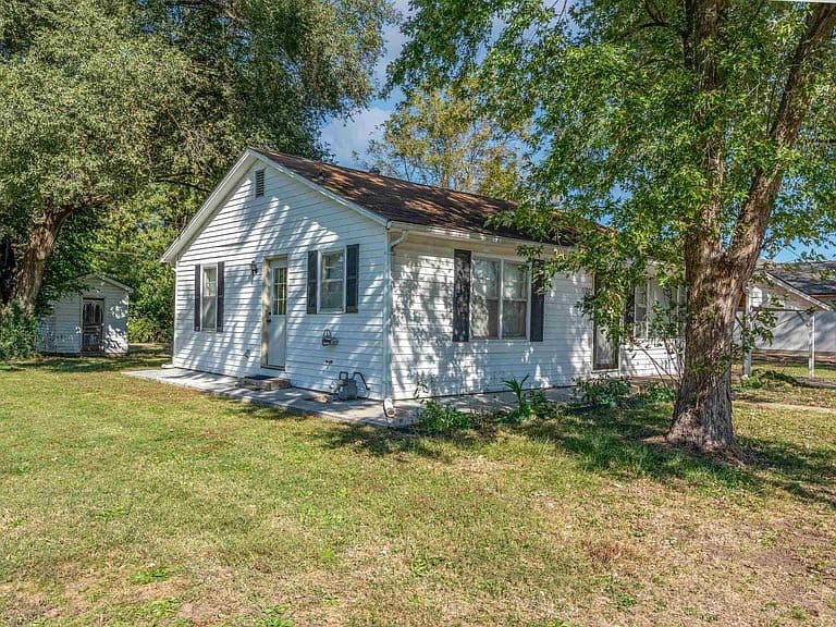Listing photo 4