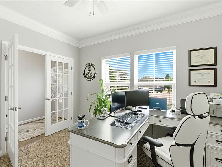 Listing photo 4
