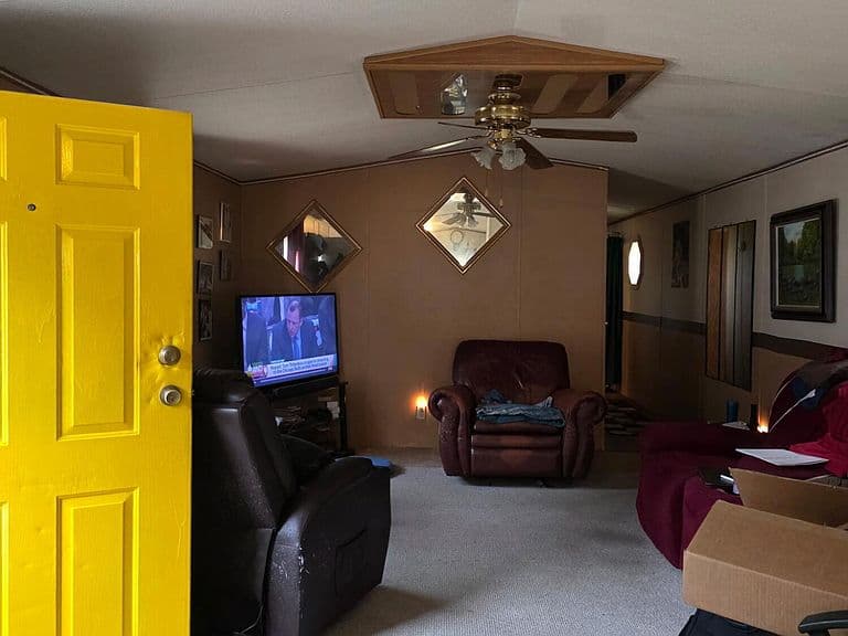 Listing photo 3