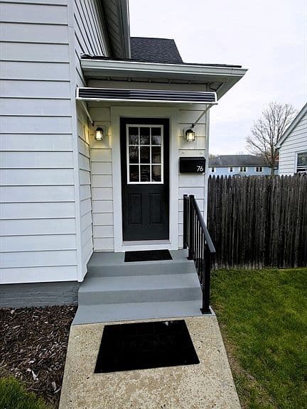 Listing photo 2