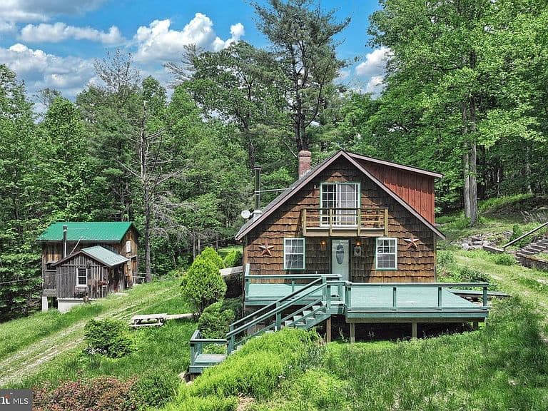 Listing photo 2