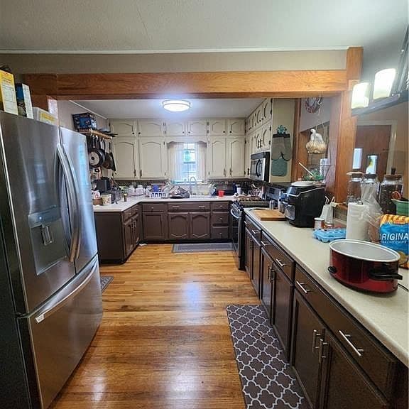 Listing photo 5