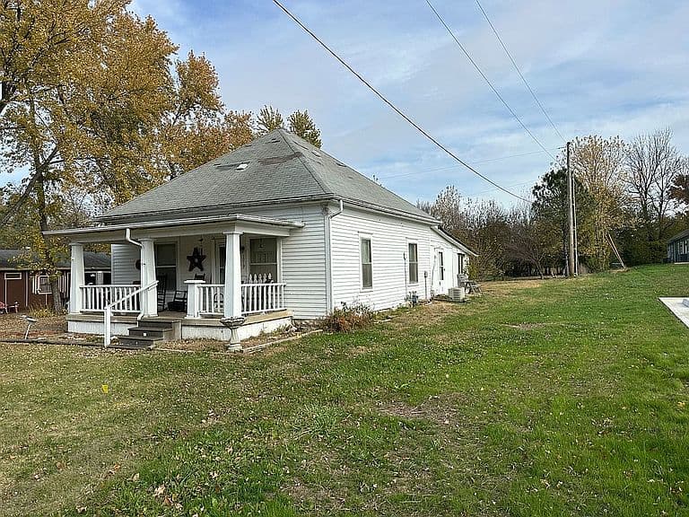 Listing photo
