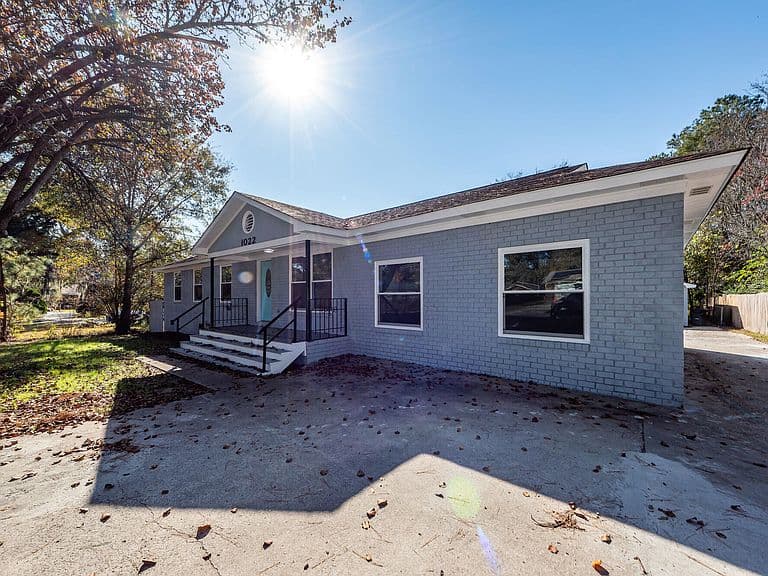 Listing photo 4