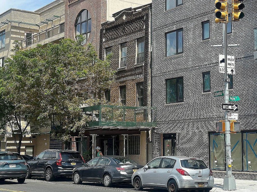 Primary listing photo