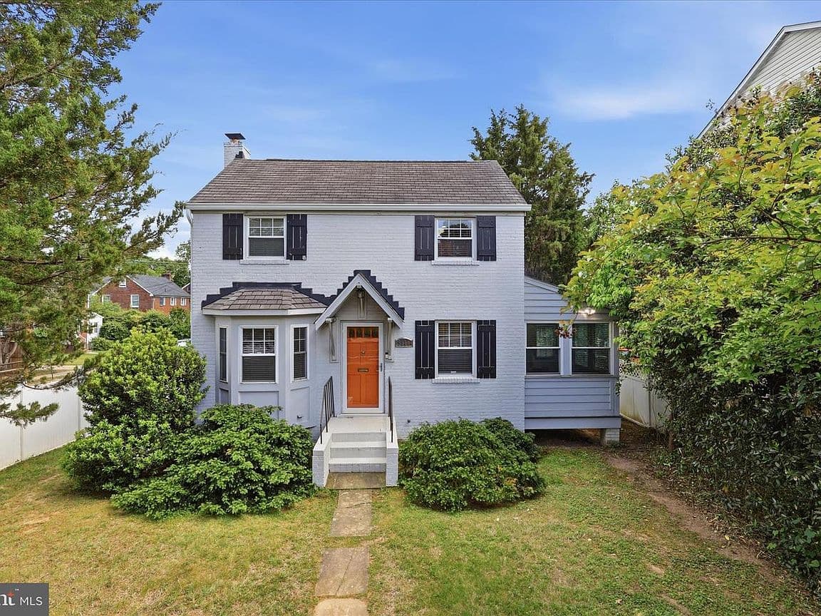 Primary listing photo