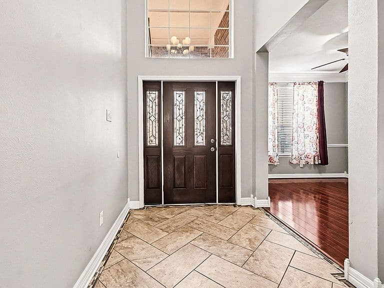 Listing photo 5