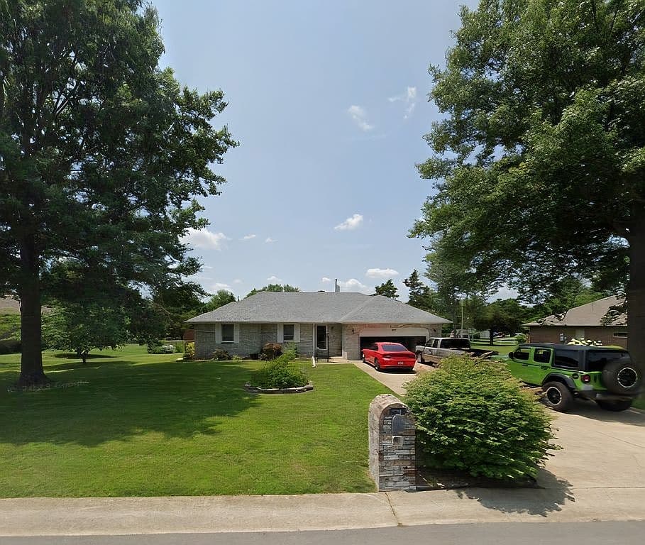 Primary listing photo