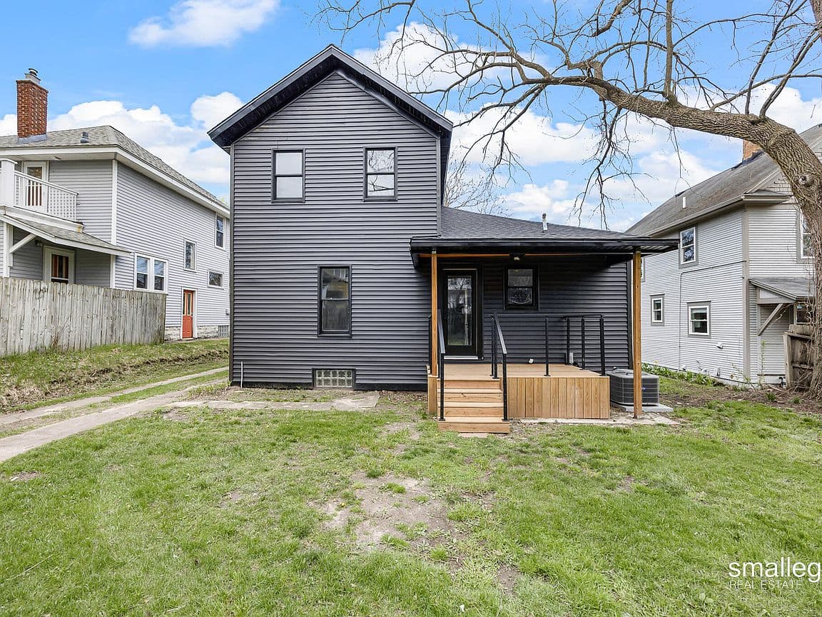 Primary listing photo