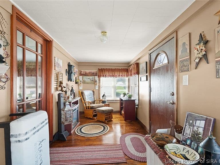 Listing photo 4