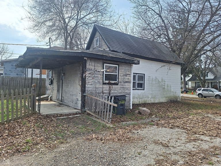 Listing photo 5