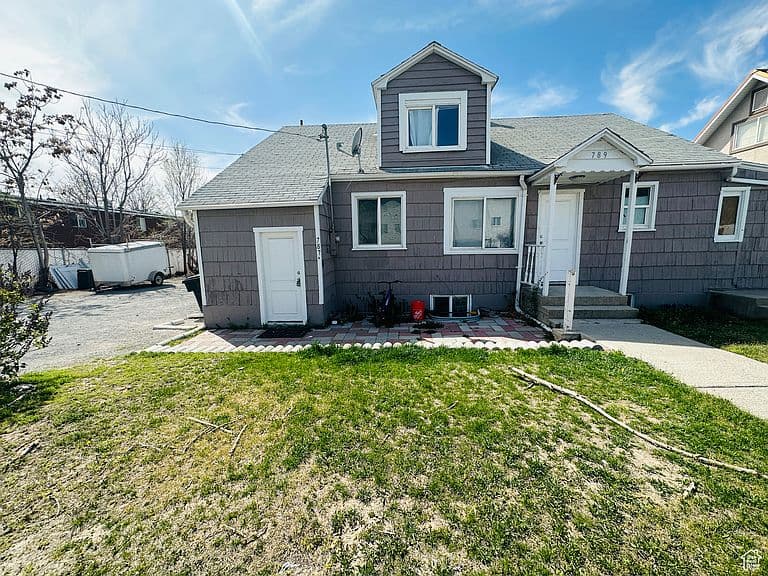 Listing photo 2