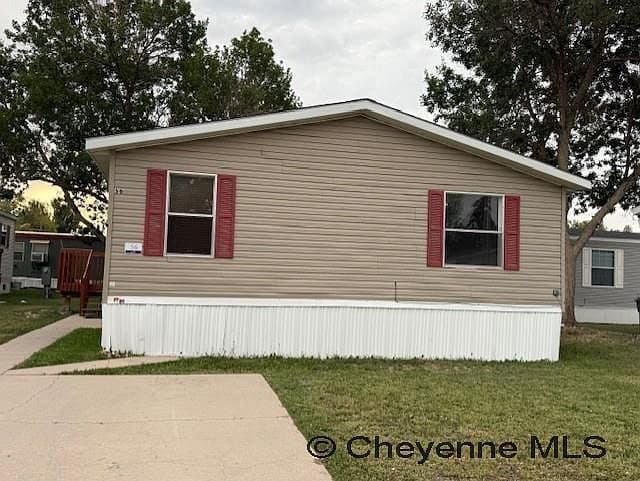 Listing photo 2