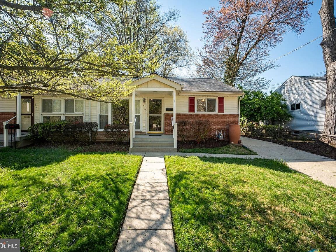 Primary listing photo