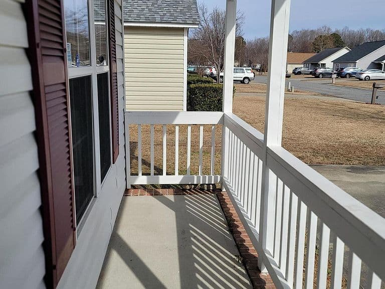 Listing photo 3