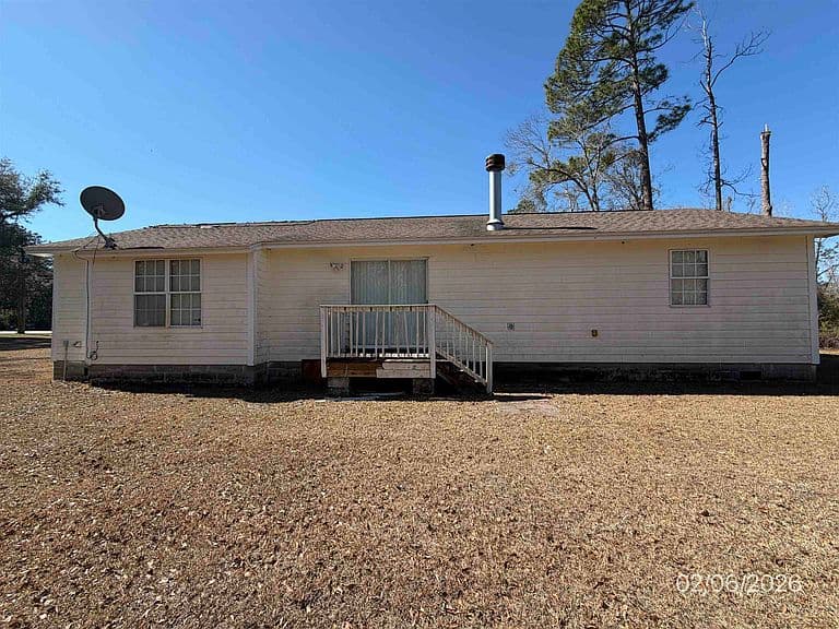 Listing photo 3