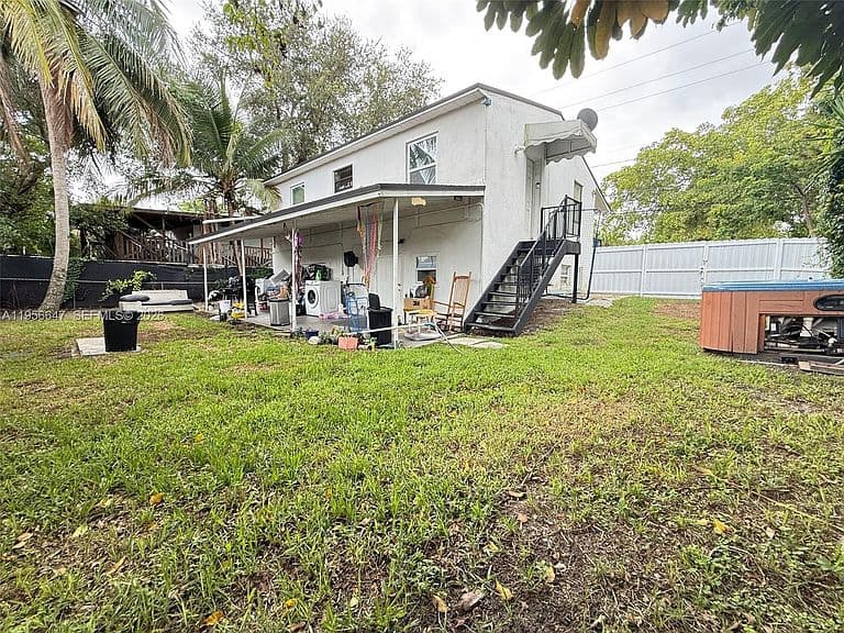 Listing photo 3