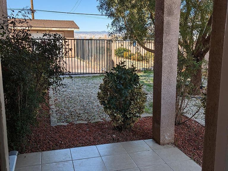 Listing photo 4